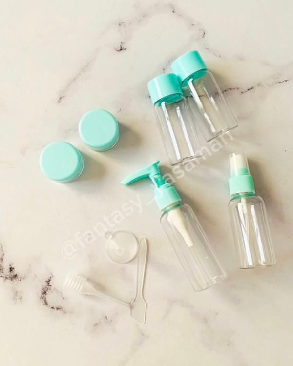 جای لوازم بهداشتی و ارایشی مسافرتی