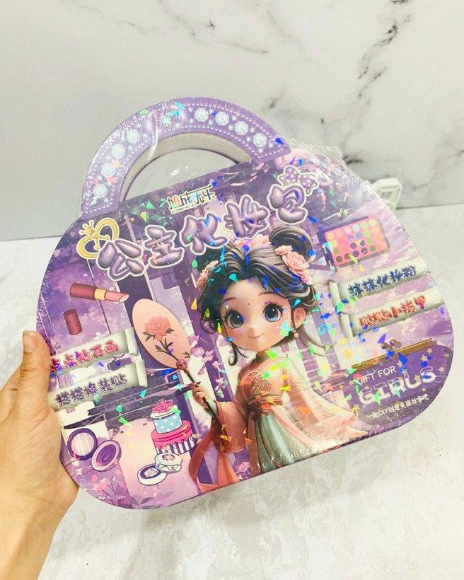 بازی ارایشی کودک