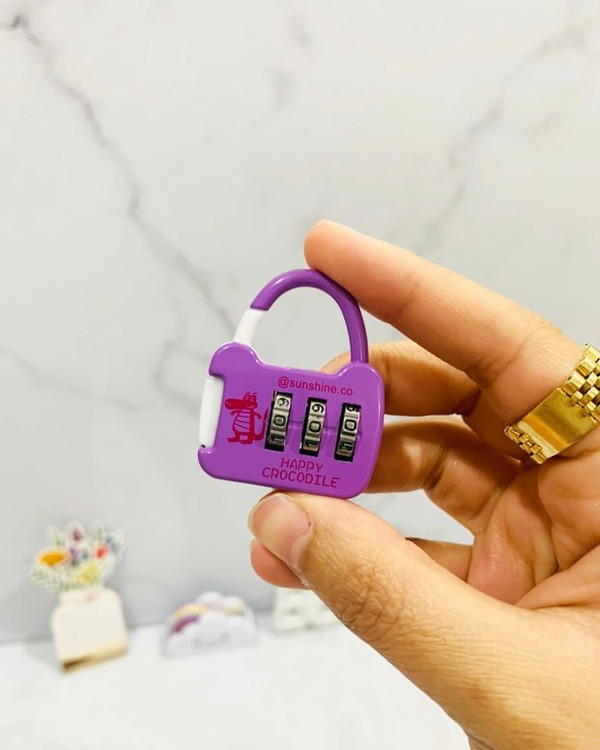 قفل رمزدار برای چمدان