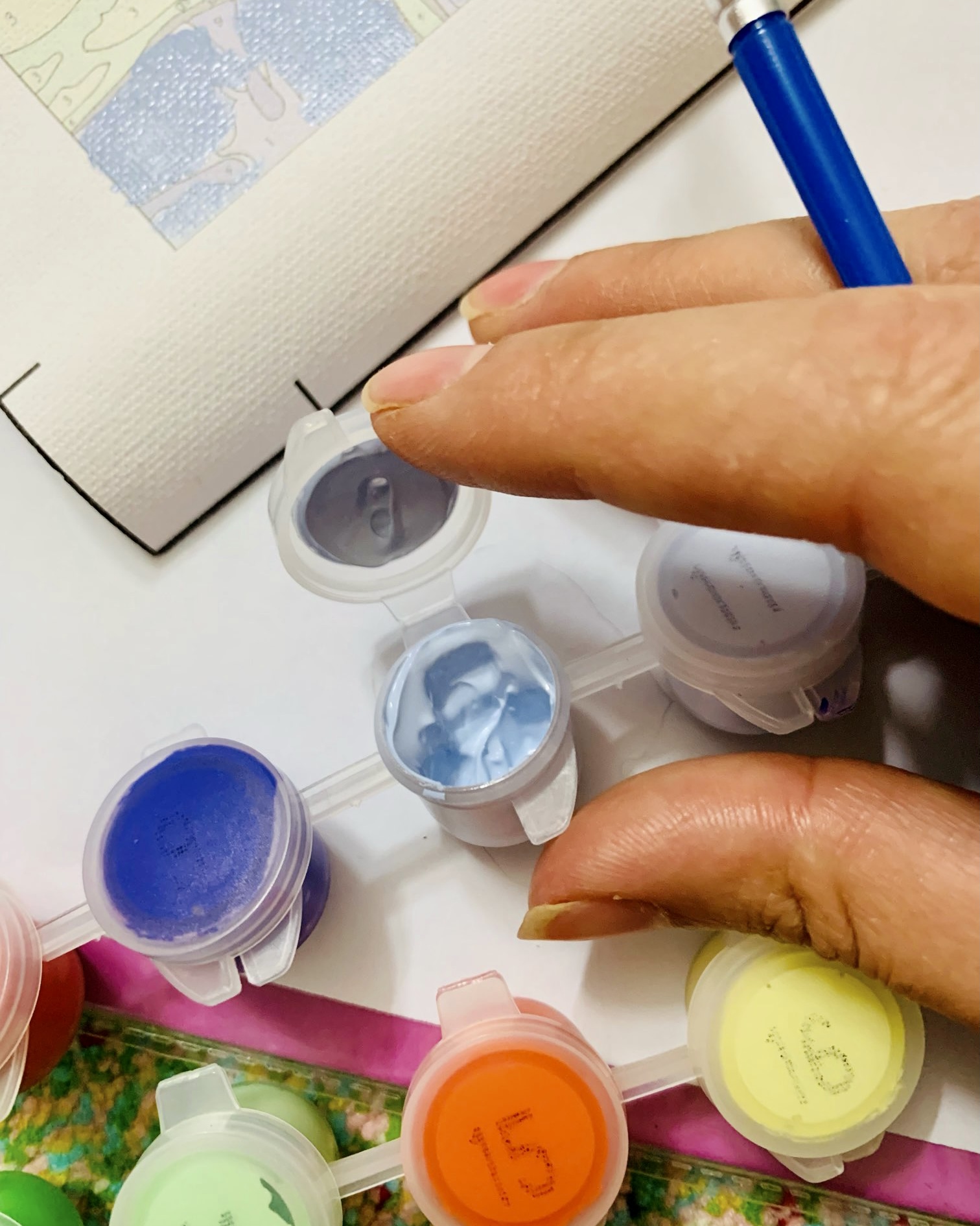 نقاشی شماره ای ابرنگی