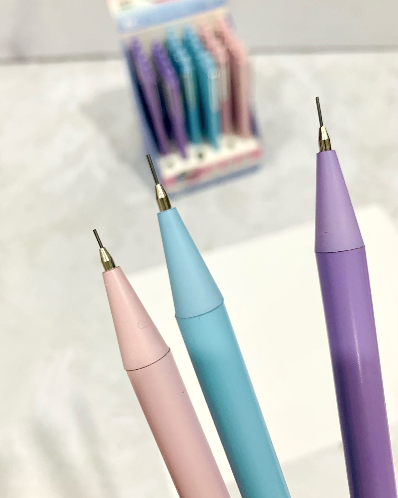 پاستلی دانشجویی