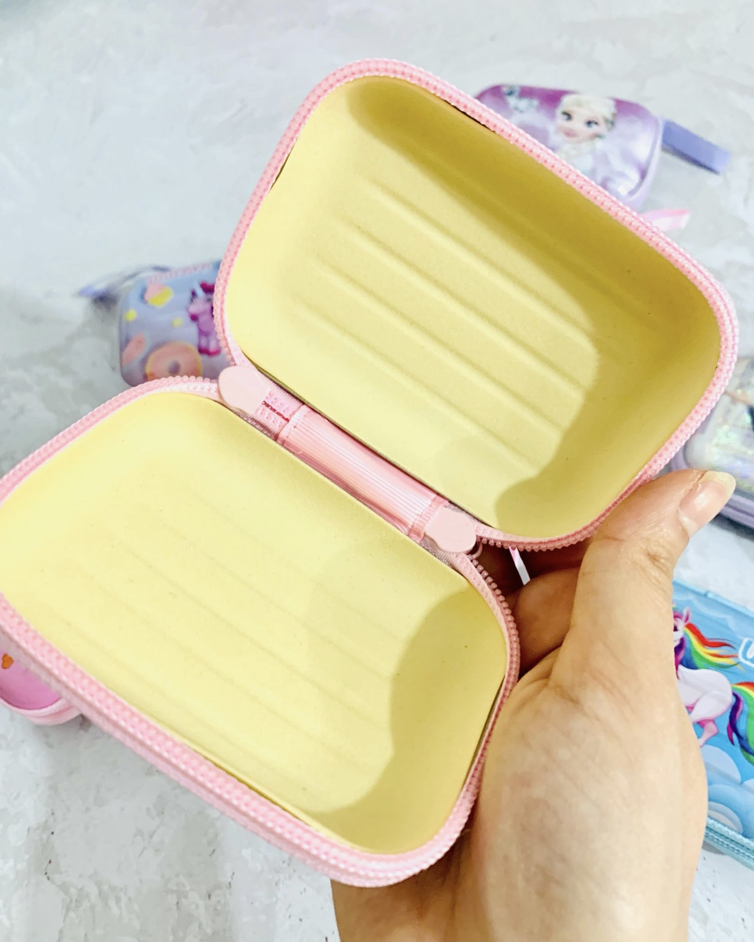 کیف هندزفری