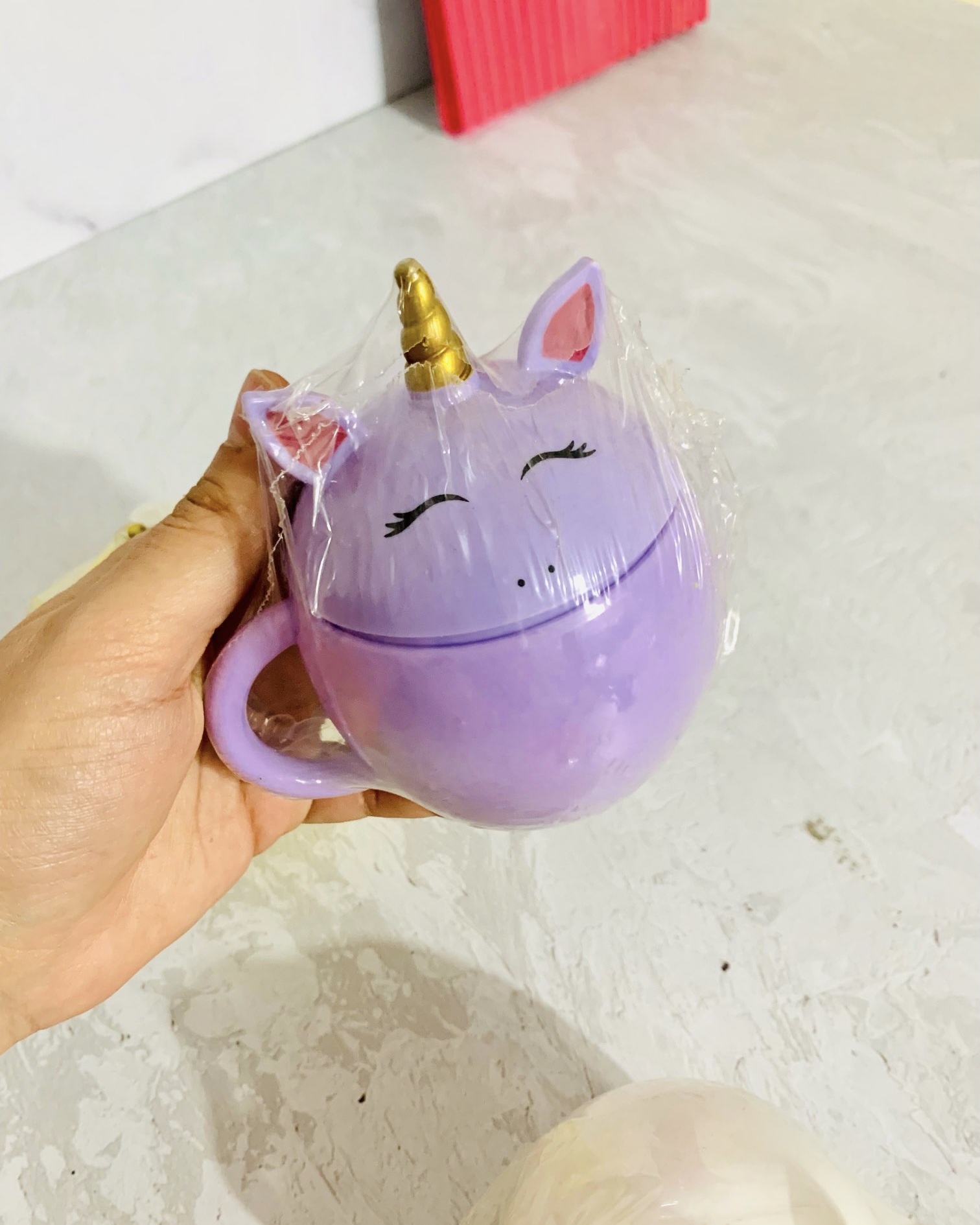 لیوان در دار بچگونه