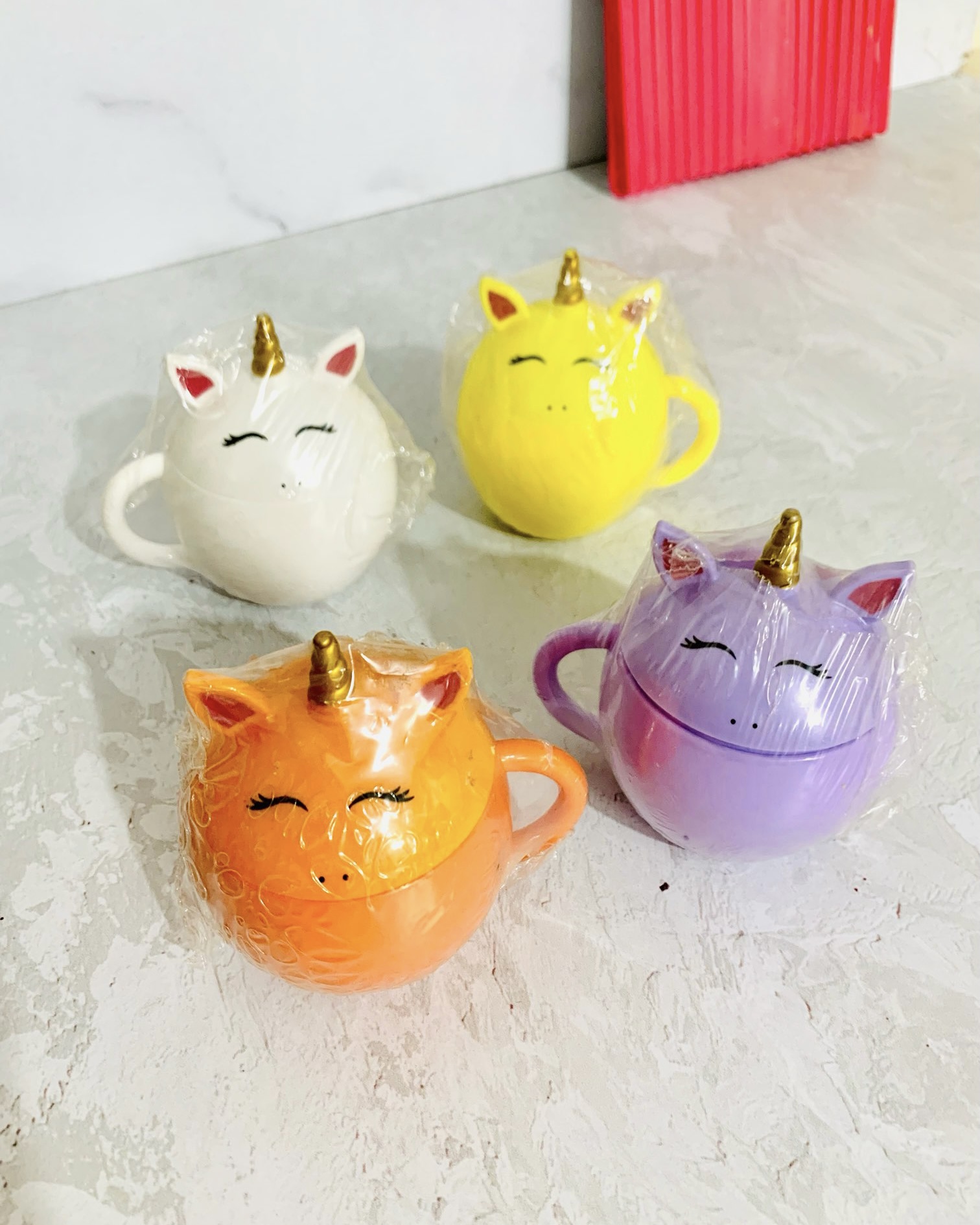 لیوان در دار بچگونه