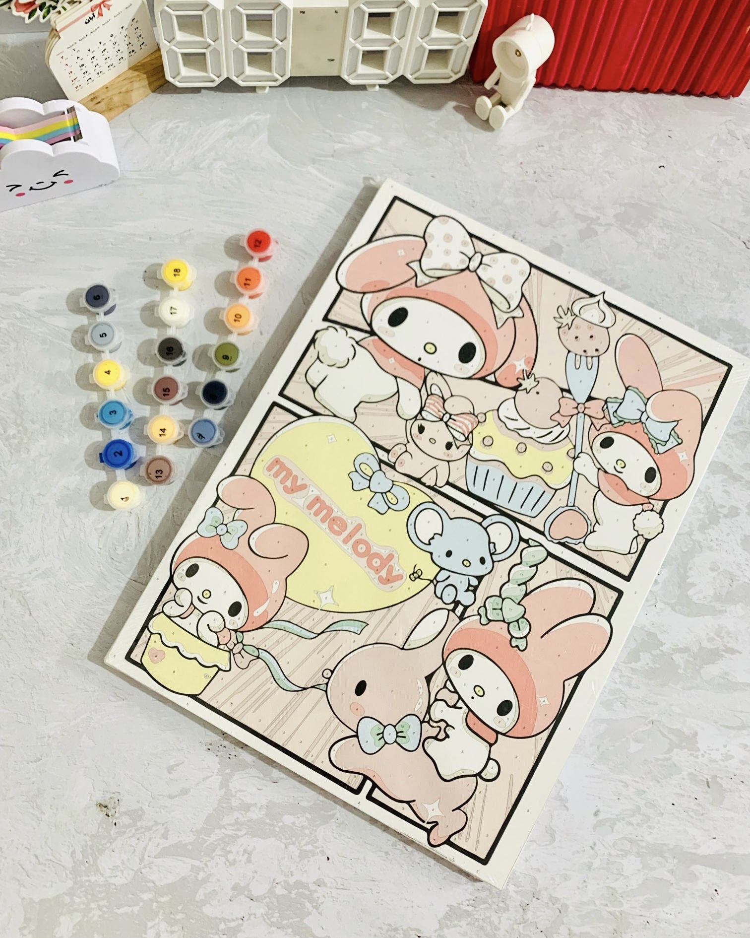 نقاشی ابرنگی با اعداد روی بوم